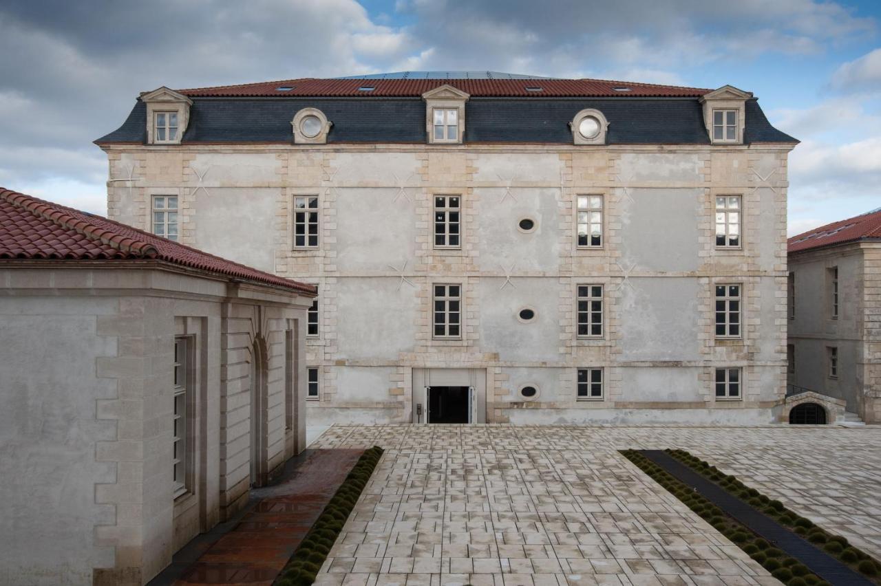 Residence De L'Arsenal Royal - Meubles De Tourisme 로슈포르 외부 사진