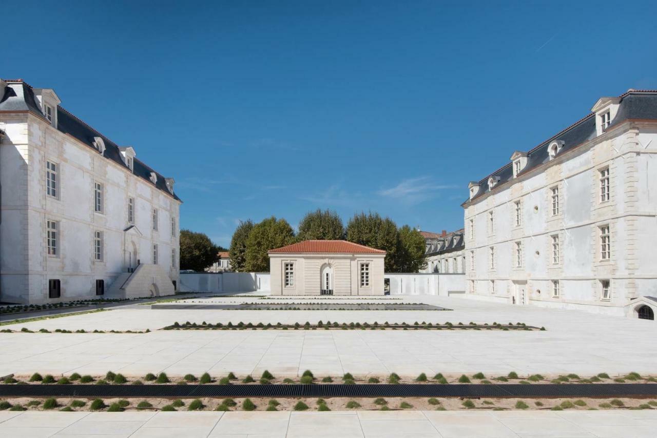 Residence De L'Arsenal Royal - Meubles De Tourisme 로슈포르 외부 사진