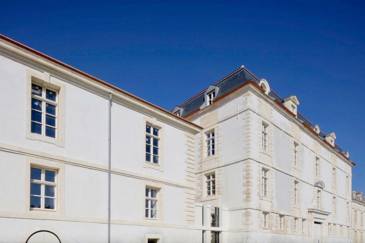Residence De L'Arsenal Royal - Meubles De Tourisme 로슈포르 외부 사진